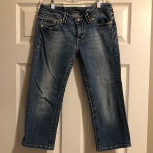Miss Me Jean Capri JP5182p Distressed Denim Capri